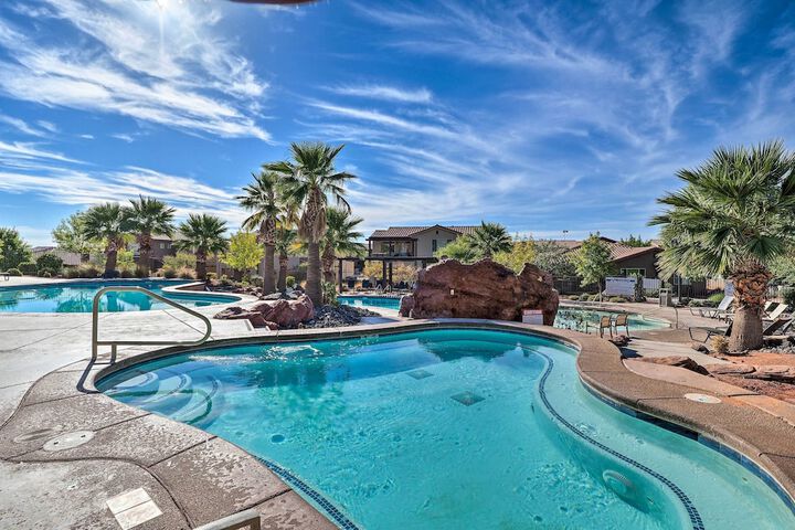 Utah Home w / Pool & Hot Tub Access Mtn Views!