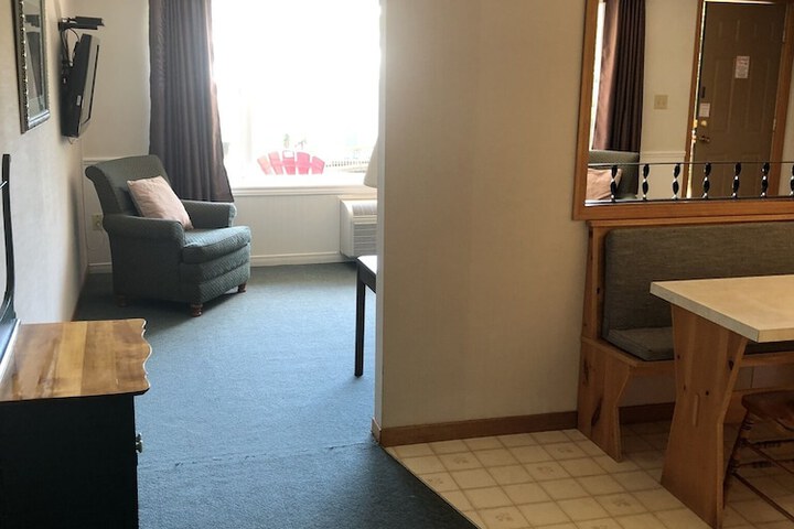 Room 54 of 99
