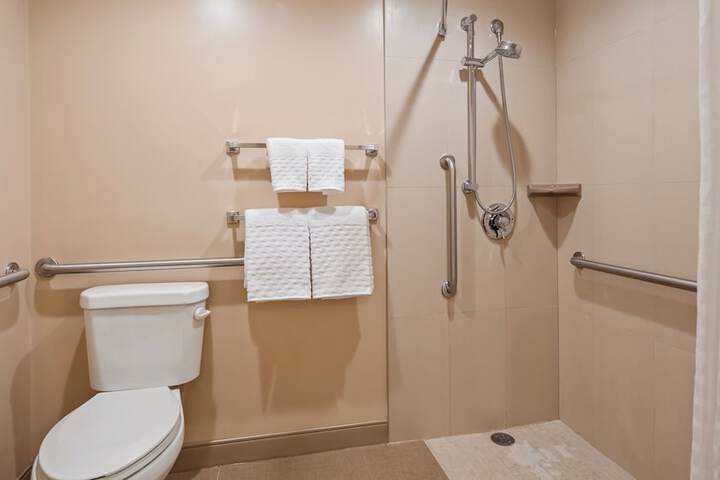 Best Western Plus West Covina Inn