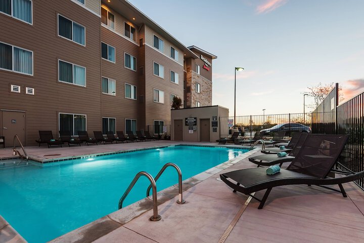 Pool 3 of 39