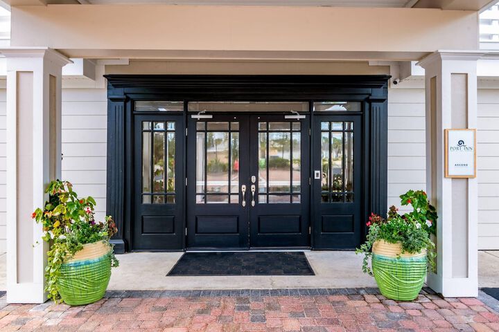 The Port Inn - Port St. Joe an Ascend Collection Hotel