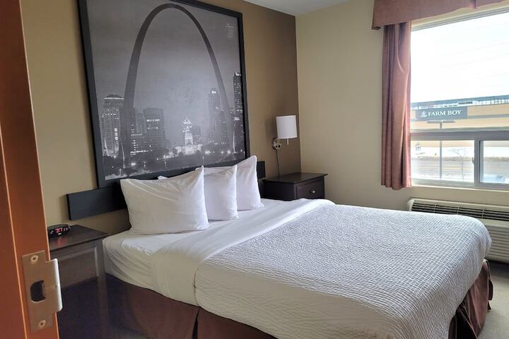 Room 25 of 38