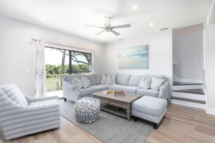 4989 Turtle Point Villa by RedAwning