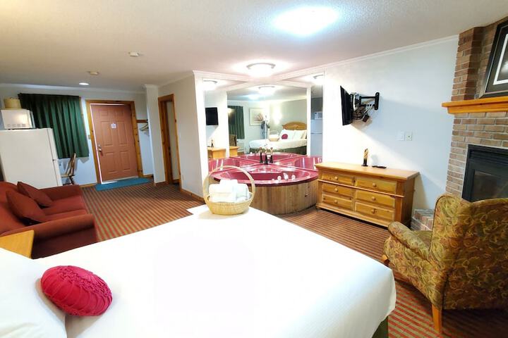 Room 100 of 181