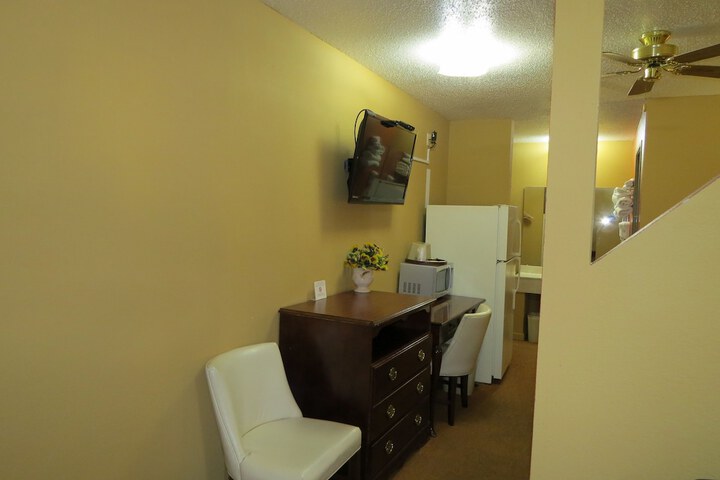 First Western Inn Caseyville