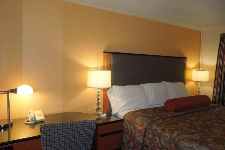 Room 44 of 49