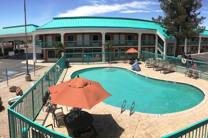 Pool 3 of 35