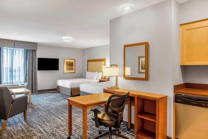 Room 25 of 41