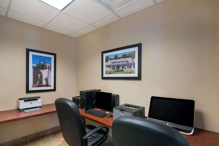 Business Center 50 of 50