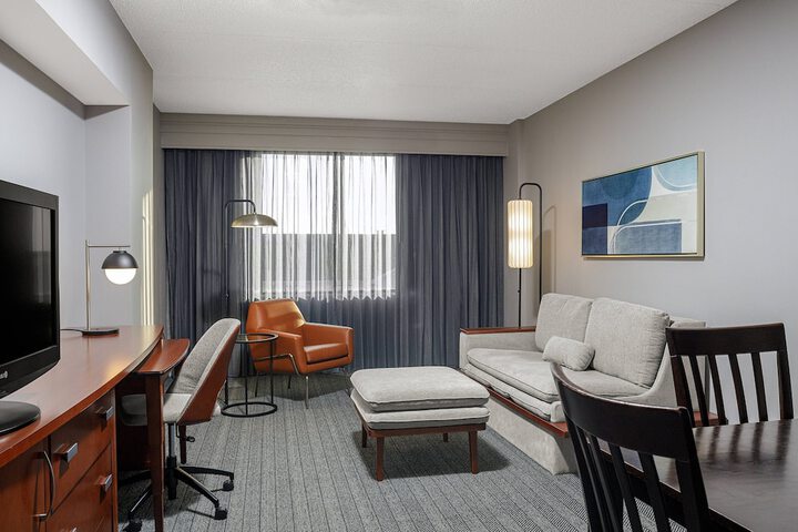 Room 14 of 38