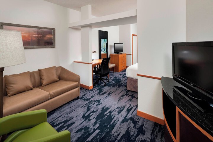 Room 14 of 30