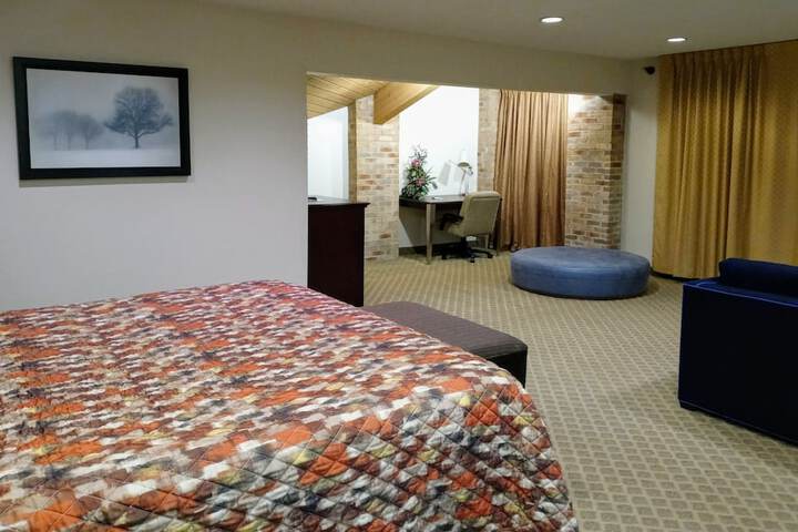 Room 13 of 51