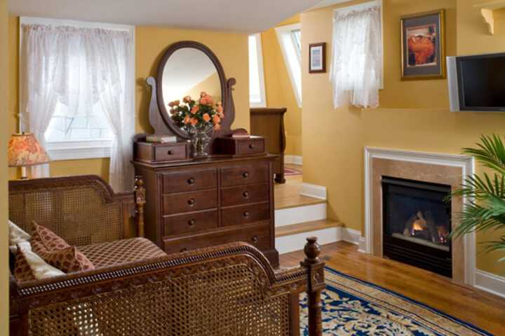 Room 16 of 22