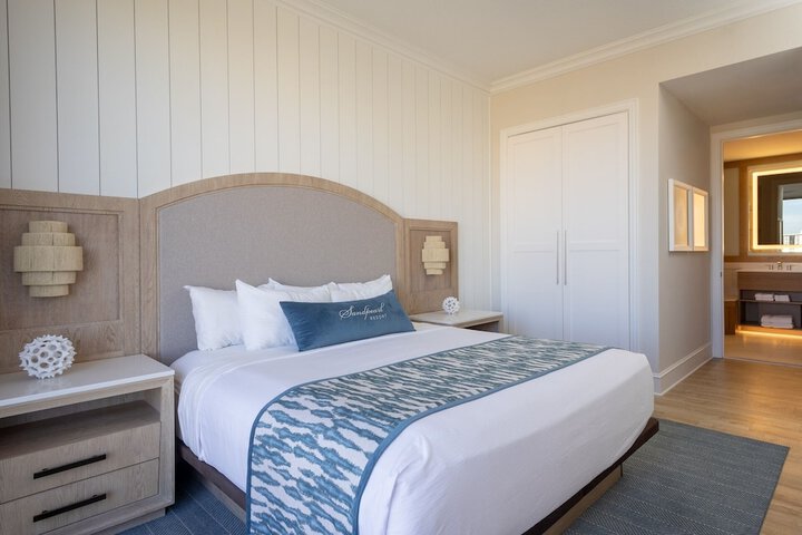 Sandpearl Resort
