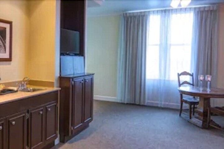 Hotel Bentley
