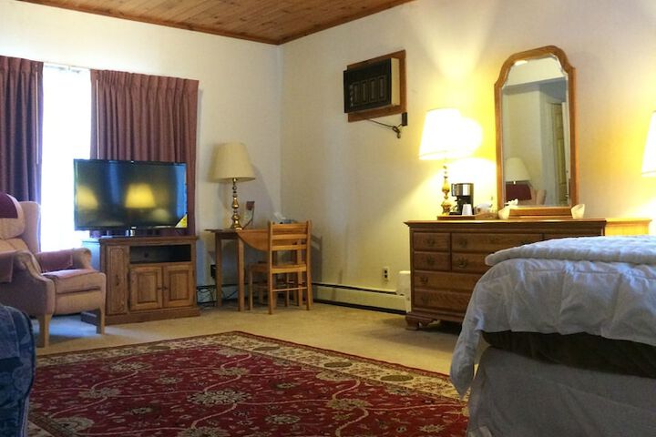 Room 34 of 40