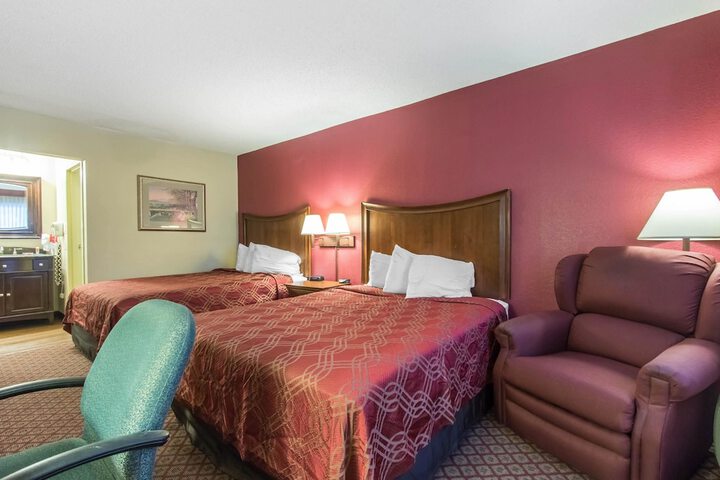 Room 13 of 39