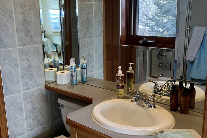 Rocky Mountain View B & B