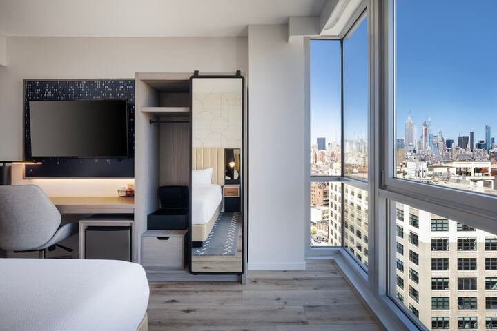 Room 29 of 45
