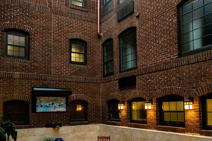 Hotel Exterior 24 of 24