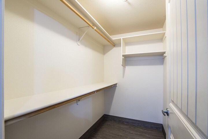 Room 70 of 87