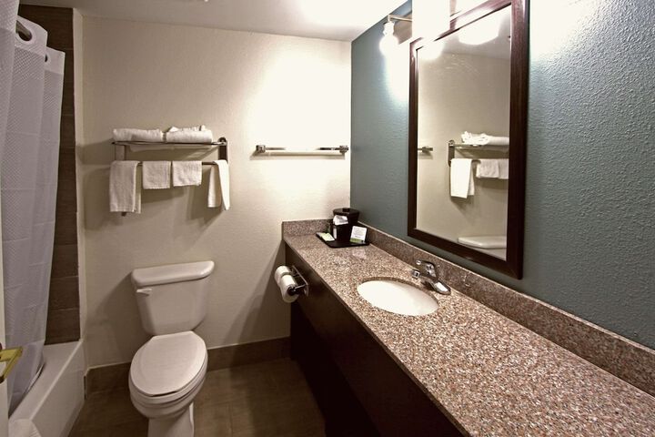 Room 16 of 17
