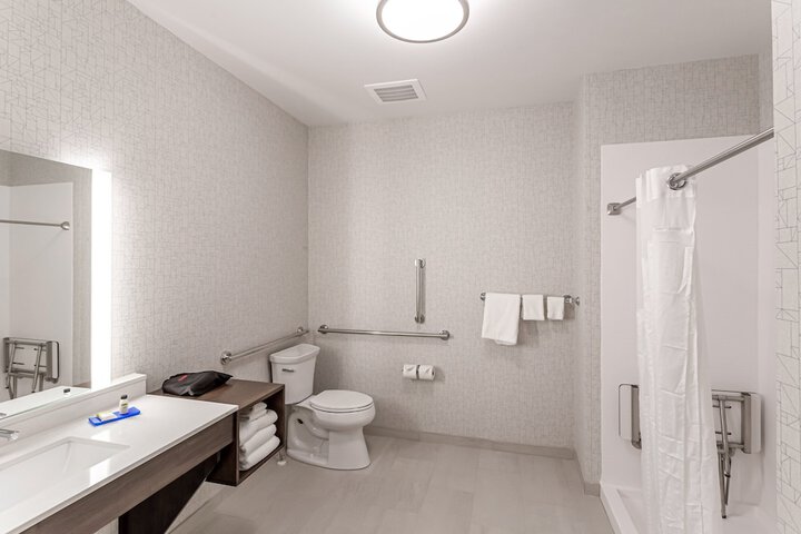 Room 20 of 35