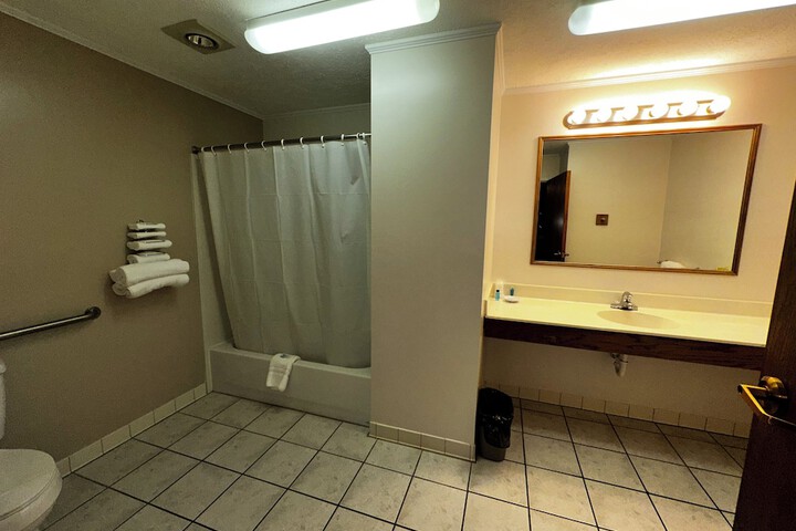 Westgate Inn