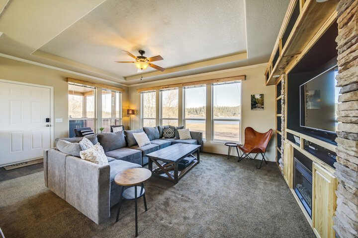 Newport Riverfront Home w / Deck + Fire Pit!