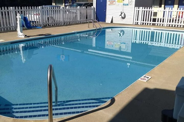 Motel 6 Ashland OH