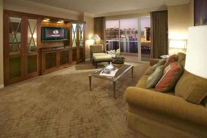 Room 15 of 40