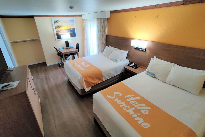 Room 33 of 40