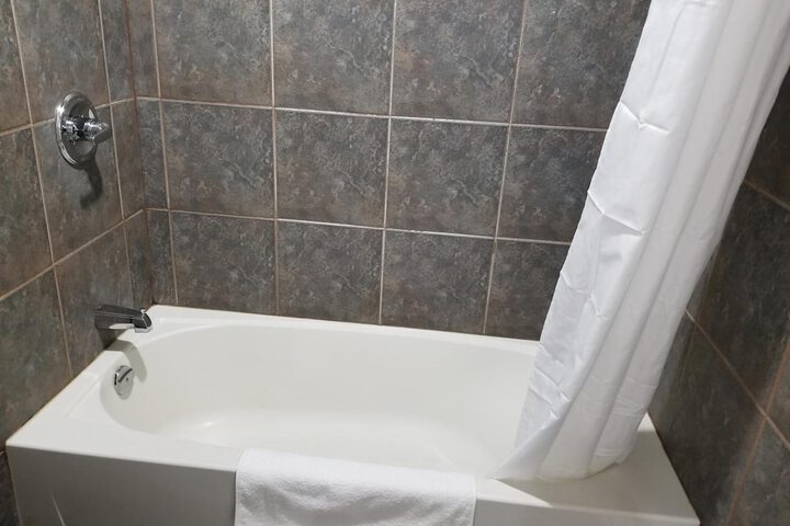 Room 6 of 29