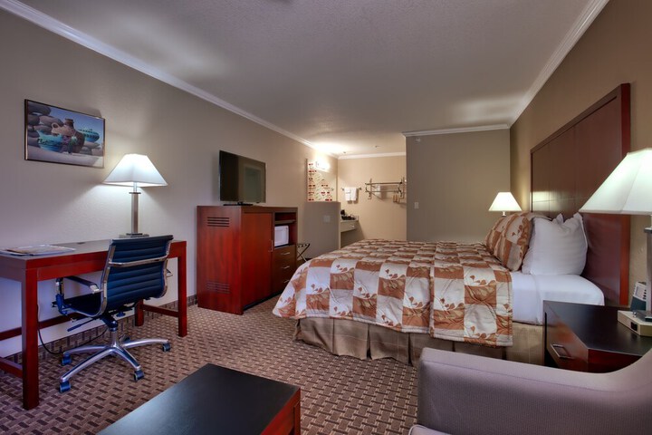 Room 29 of 38