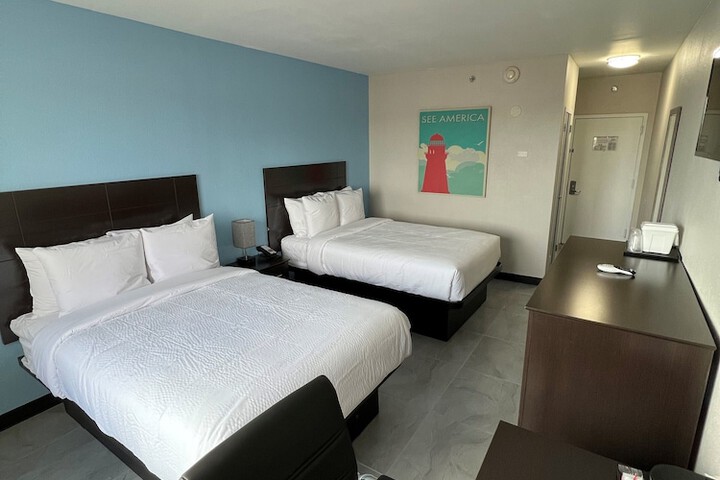 Room 15 of 27