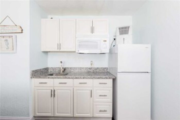 Ocean Jewel 364 Studio Condo