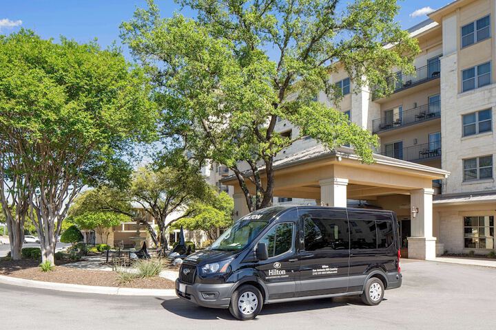 Hilton San Antonio Hill Country