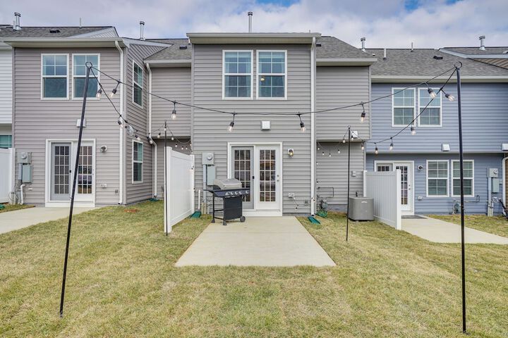 Great for Families! Townhome 9 Mi to Harpers Ferry