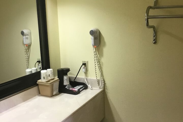Super 8 by Wyndham Fairfield Tx