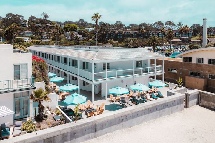 Del Mar Beach Hotel