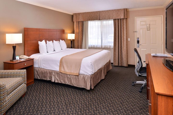 Room 19 of 41