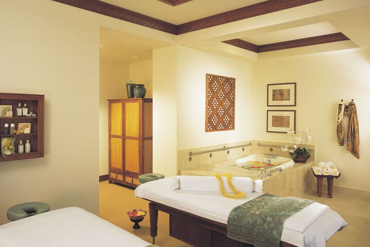 Hilton Hawaiian Village Waikiki Beach Resort