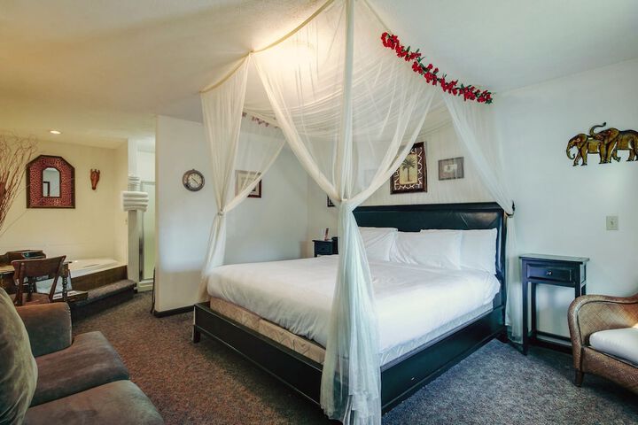 Room 30 of 54
