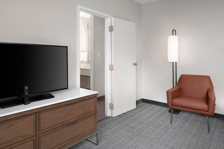 Room 37 of 48