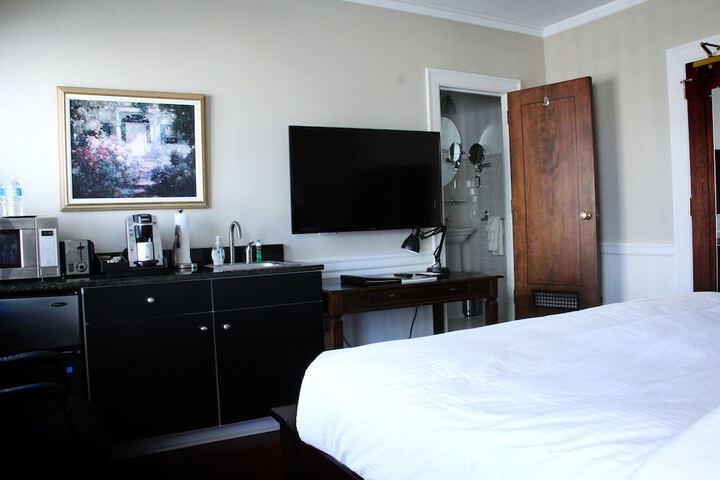 Room 7 of 88