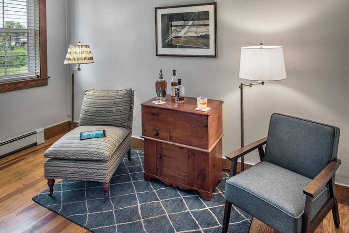 Room 15 of 103
