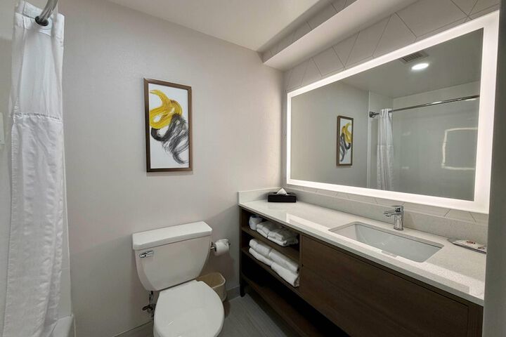 Comfort Inn & Suites Sturbridge - Brimfield