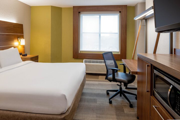 Room 21 of 52