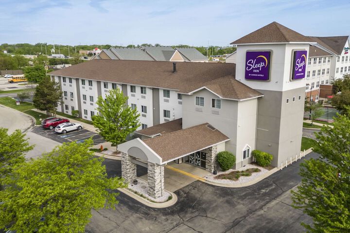 Hotel 10 of 42