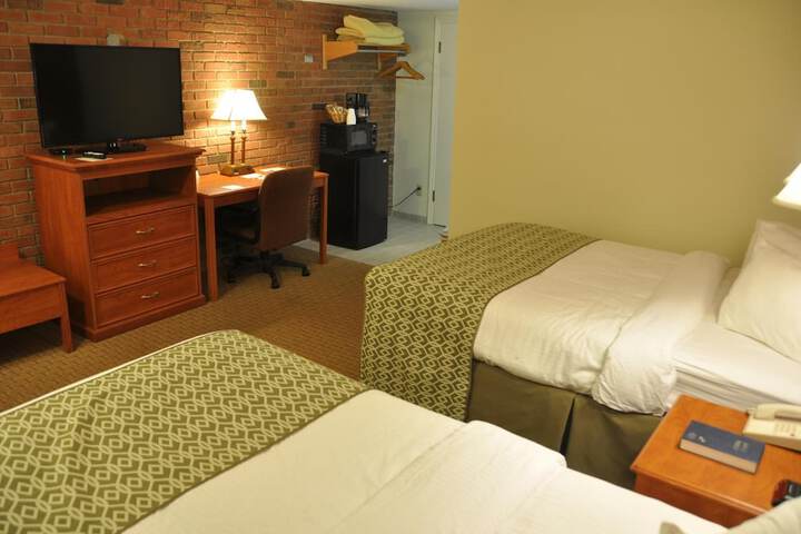 Room 19 of 34